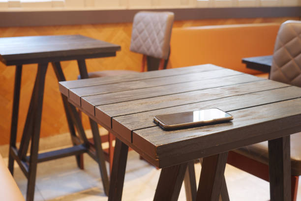 Restaurant Cell Phone Charging Station