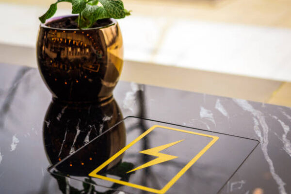 Restaurant Phone Charging Station